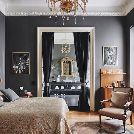 Bohemian Suites เอเธนส์ ภายนอก รูปภาพ