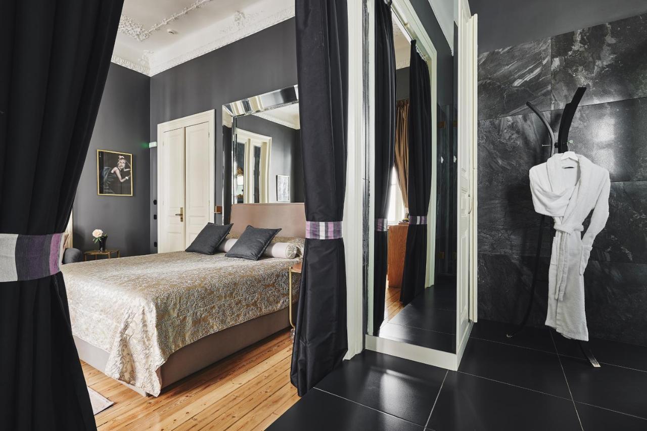 Bohemian Suites เอเธนส์ ภายนอก รูปภาพ